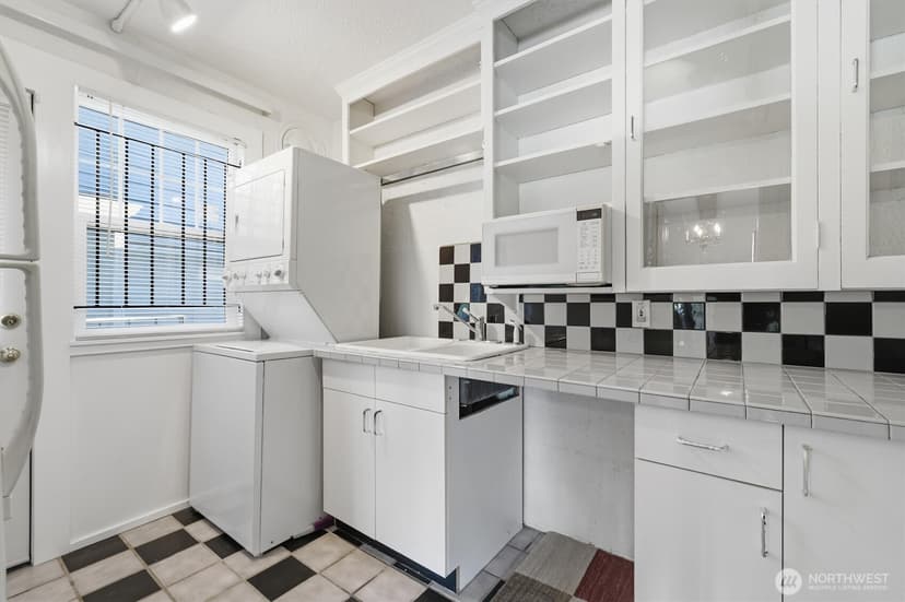 Property photo for 111 14th Avenue E #1, Seattle photo 16