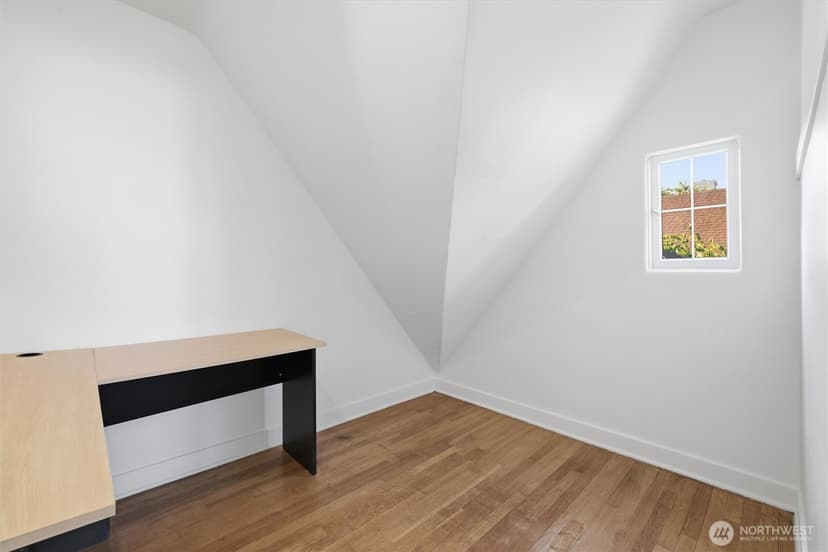 Property photo for 111 14th Avenue E #1, Seattle photo 22