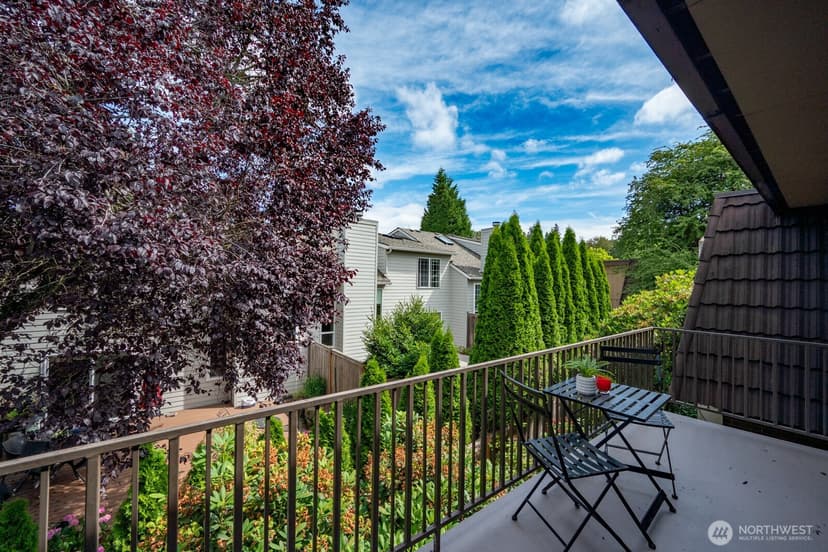 Property photo for 11010 NE 68th Street #622, Kirkland photo 21