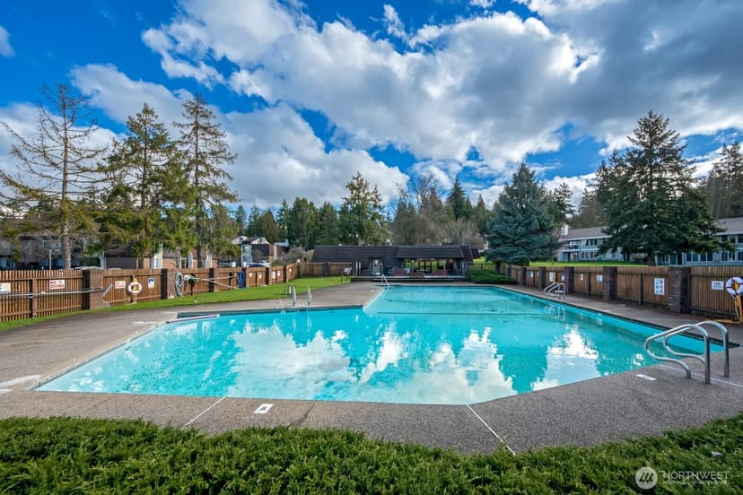 Property photo for 11010 NE 68th Street #622, Kirkland photo 25