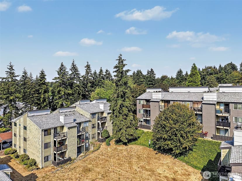 Property photo for 2020 Grant Avenue S #D206, Renton photo 29