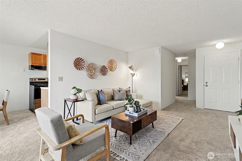 Property photo for 2020 Grant Avenue S #D206, Renton photo 3