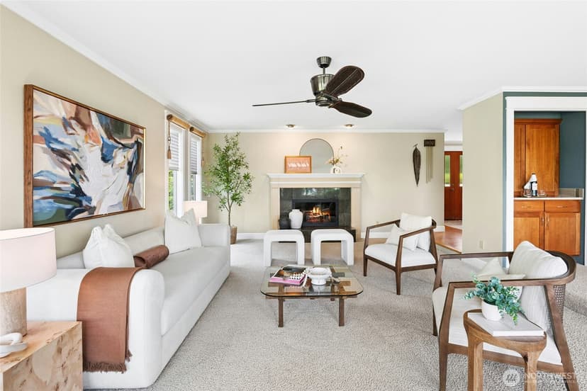 Property photo for 12530 Holmes Point Drive NE, Kirkland photo 5