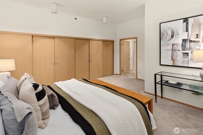 Property photo for 2030 Western Avenue #713, Seattle photo 14