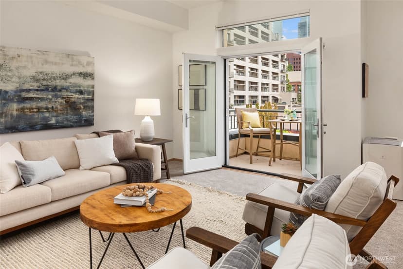 Property photo for 2030 Western Avenue #713, Seattle