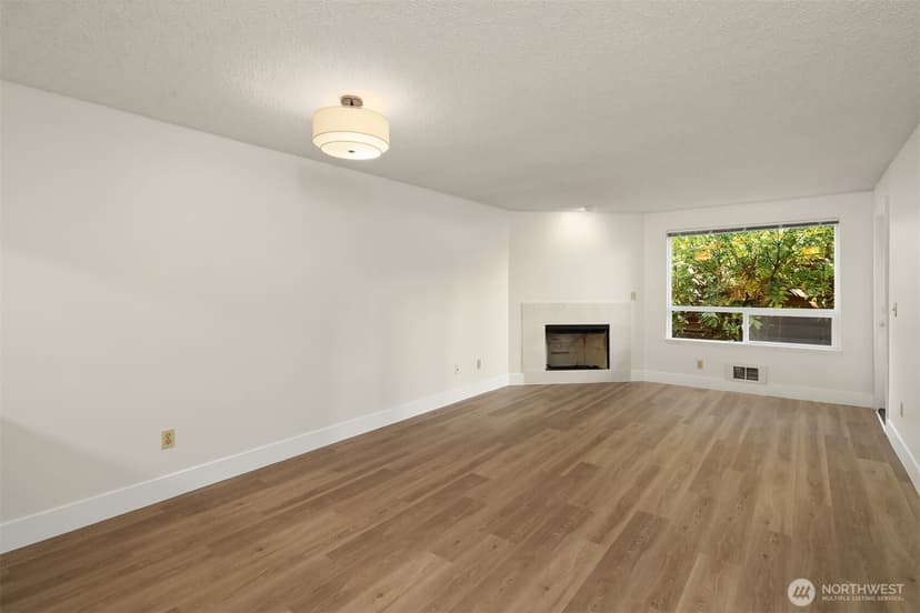 Property photo for 10501 8th Avenue NE #127, Seattle photo 6