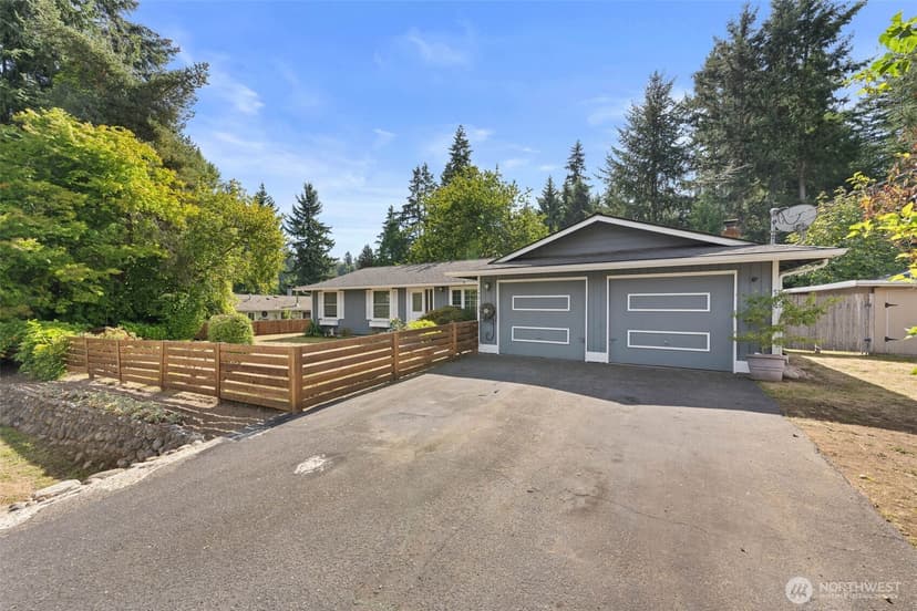 Property photo for 19613 SE 143rd Street, Renton photo 2