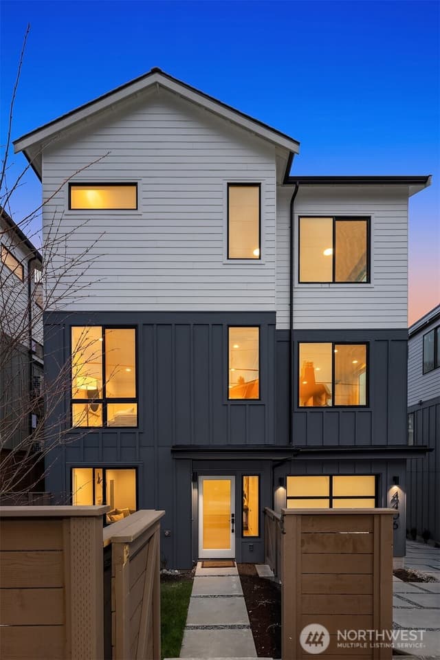 Property photo for 4407 2nd Avenue NE, Seattle