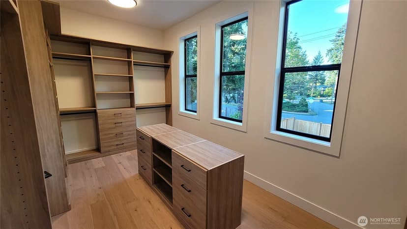 Property photo for 16906 NE 14th Street, Bellevue photo 27