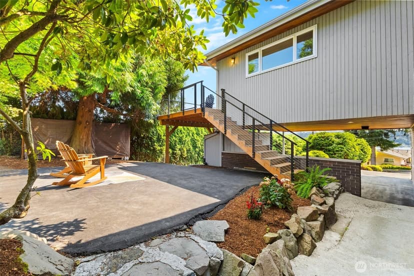 Property photo for 5682 NE 180th St, Kenmore photo 28