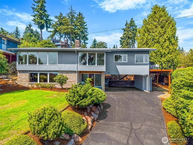 Property photo for 5682 NE 180th St, Kenmore