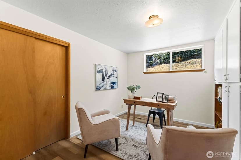 Property photo for 5682 NE 180th St, Kenmore photo 24