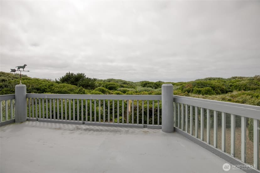 Property photo for 501 Ocean Shores Boulevard NW, Ocean Shores photo 3