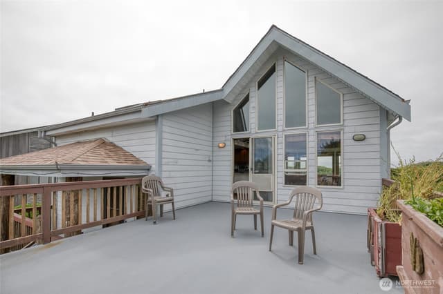 Property photo for 501 Ocean Shores Boulevard NW, Ocean Shores photo 5