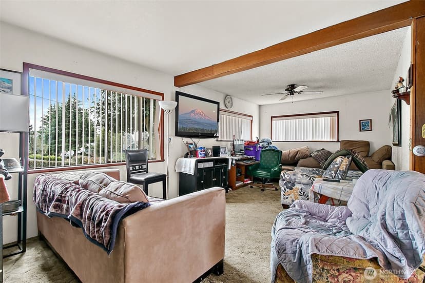 Property photo for 2416 NE 16th Street, Renton photo 12