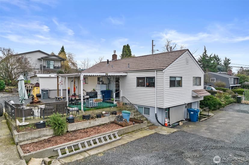 Property photo for 2416 NE 16th Street, Renton photo 36