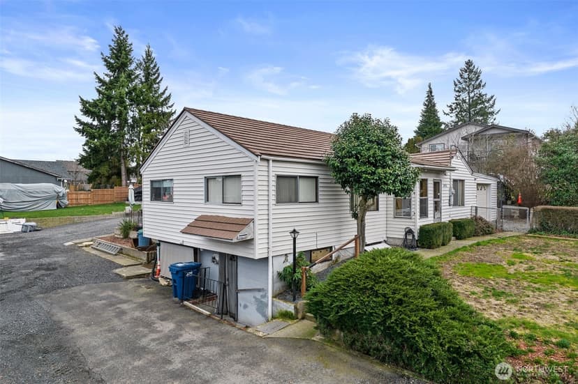 Property photo for 2416 NE 16th Street, Renton photo 35