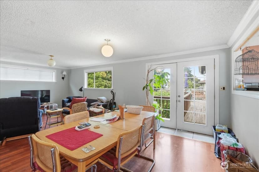 Property photo for 10247 10th Avenue S, Seattle photo 9