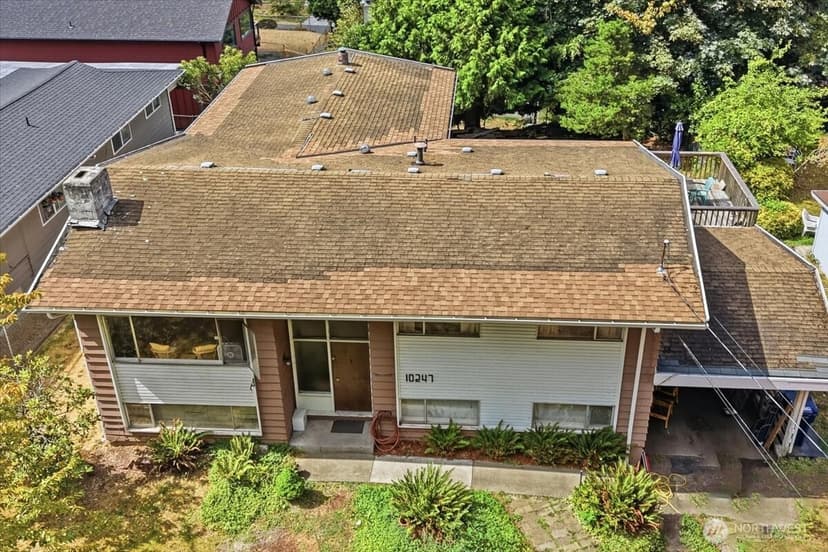 Property photo for 10247 10th Avenue S, Seattle photo 28