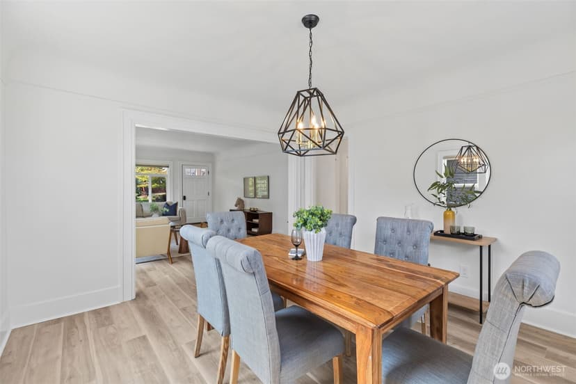 Property photo for 4016 38th Avenue SW, Seattle photo 6