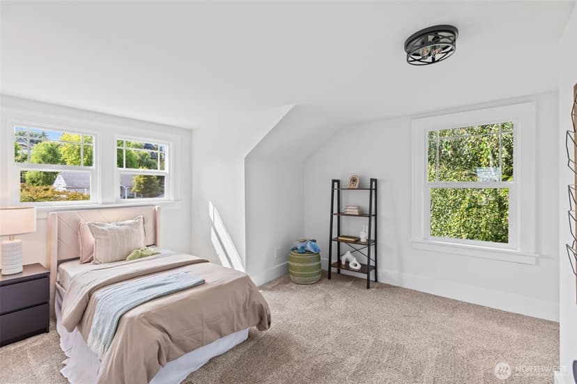 Property photo for 4016 38th Avenue SW, Seattle photo 19