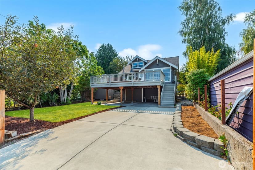 Property photo for 4016 38th Avenue SW, Seattle photo 36
