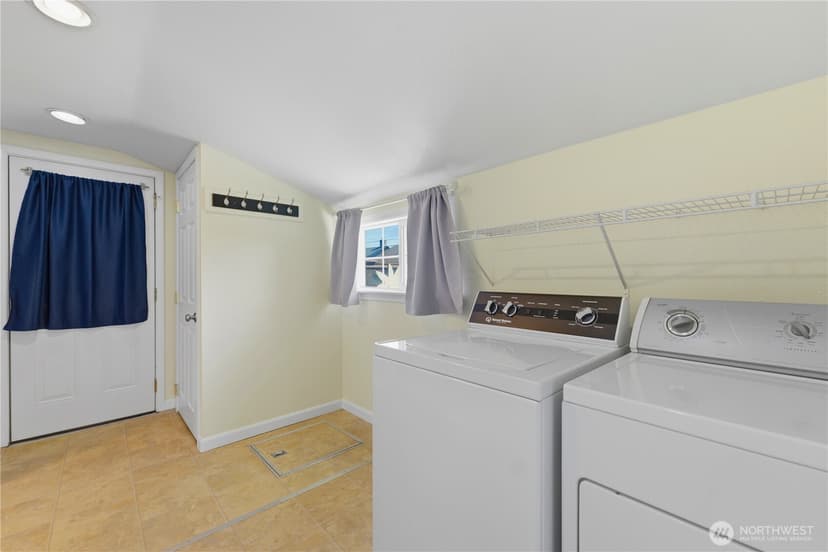 Property photo for 5628 N 45th Street, Tacoma photo 12
