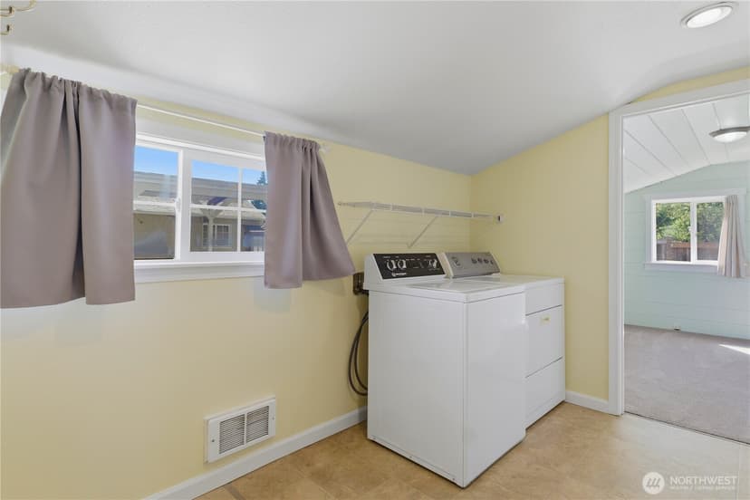 Property photo for 5628 N 45th Street, Tacoma photo 11