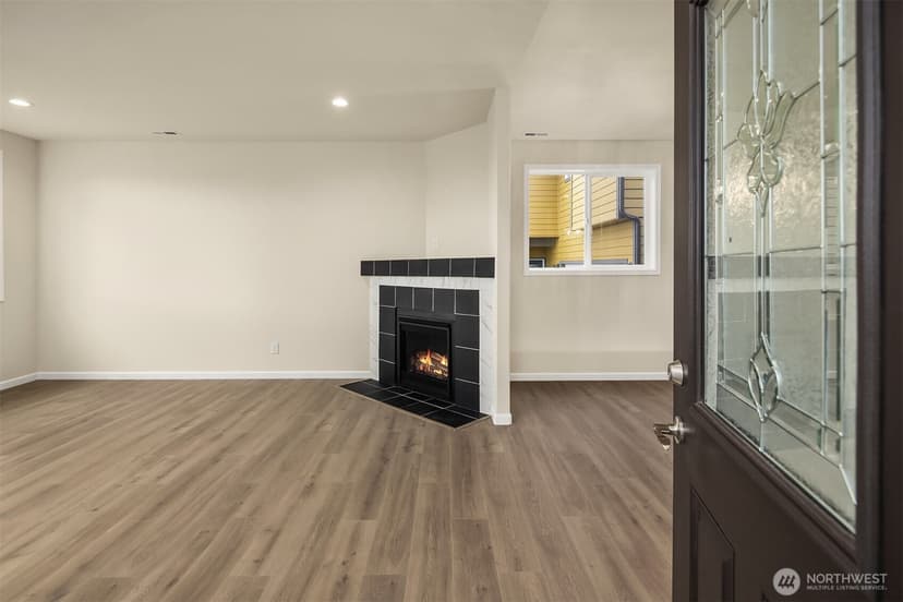 Property photo for 2117 SW 103rd Place, Seattle photo 5