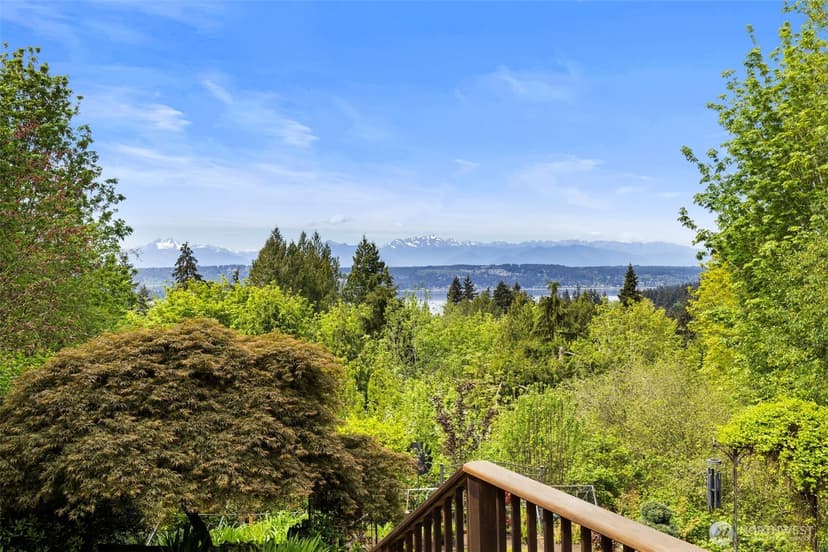 Property photo for 144 NE Clearview Lane, Bremerton photo 5