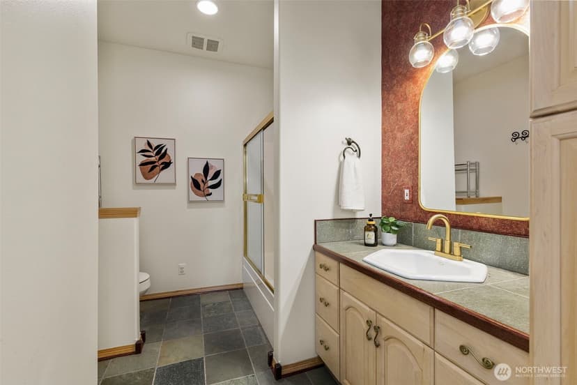 Property photo for 144 NE Clearview Lane, Bremerton photo 25