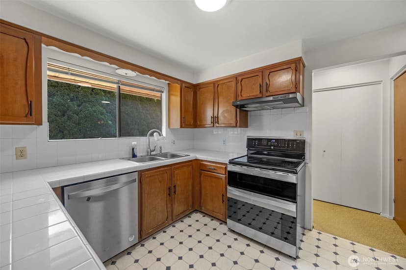 Property photo for 3706 175th Place NE, Arlington photo 10