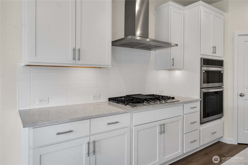 Property photo for 3951 Flat Top Drive, Bremerton photo 9
