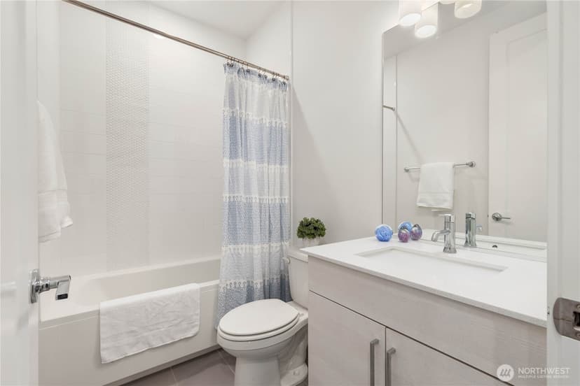 Property photo for 23119 NE 8th Street #B103, Sammamish photo 28