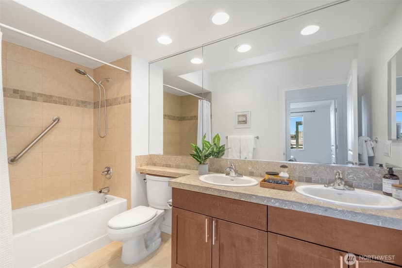 Property photo for 5440 Leary Avenue NW #512, Seattle photo 23