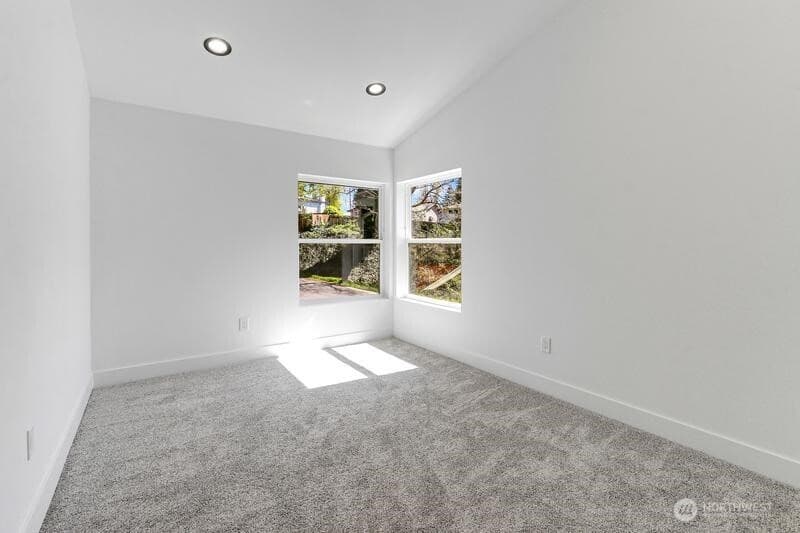 Property photo for 5921 164th Street SW, Lynnwood photo 22