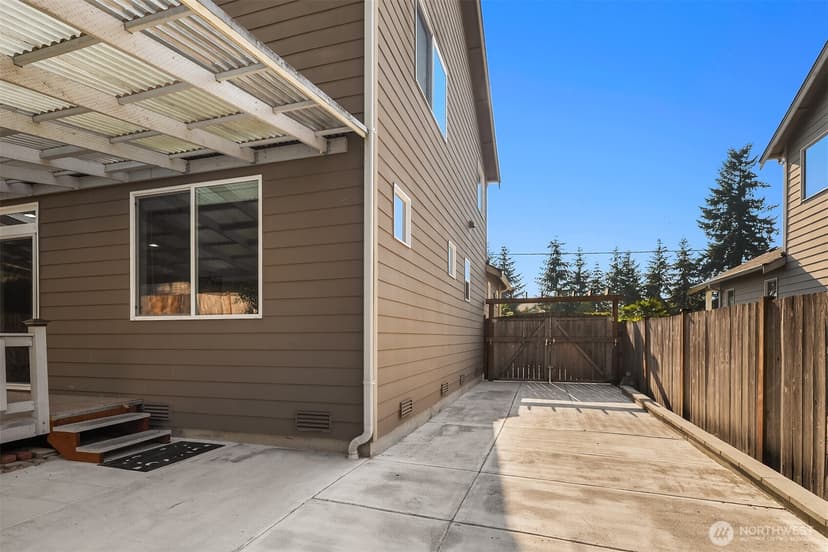 Property photo for 8313 Upper Ridge Road SE #2, Everett photo 17