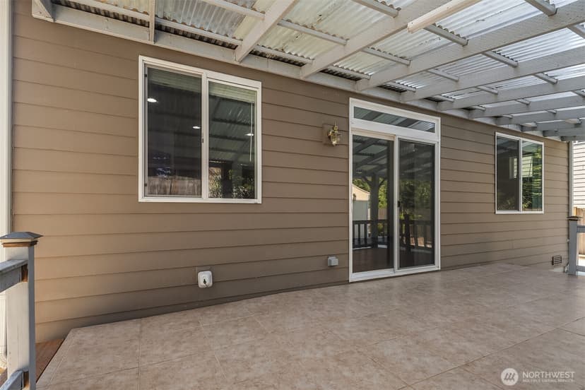 Property photo for 8313 Upper Ridge Road SE #2, Everett photo 16