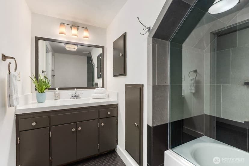 Property photo for 1624 E McGraw Street, Seattle photo 30