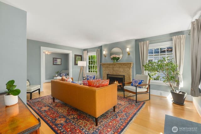 Property photo for 1624 E McGraw Street, Seattle photo 4