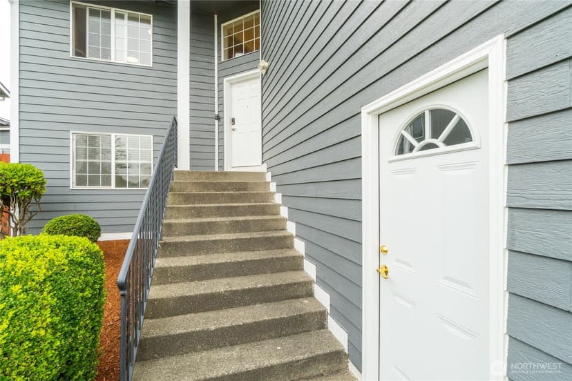Property photo for 1115 S 90th Street Ct, Tacoma photo 6