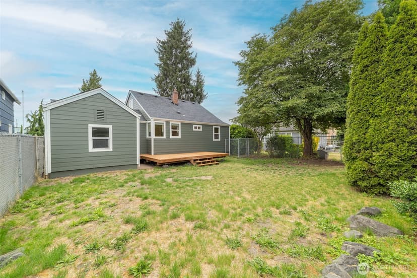 Property photo for 910 E MAIN Street, Auburn photo 16