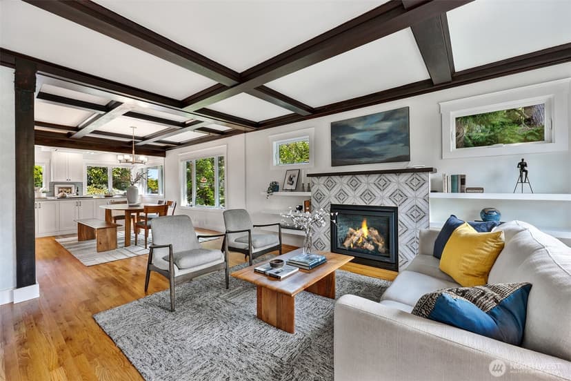 Property photo for 1516 34th Avenue, Seattle photo 6