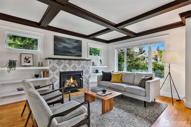 Property photo for 1516 34th Avenue, Seattle photo 3