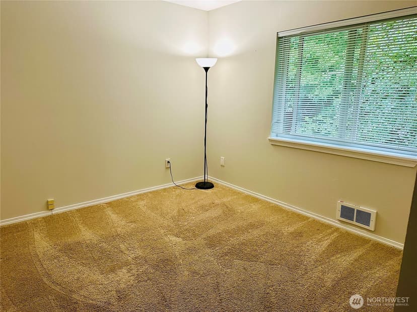 Property photo for 18006 NE 93rd, Redmond photo 22