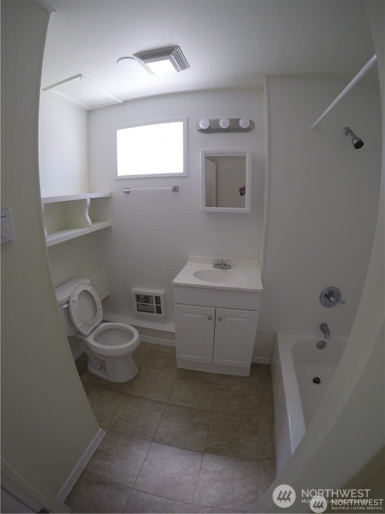 Property photo for 17816 44th Avenue W, Lynnwood photo 9