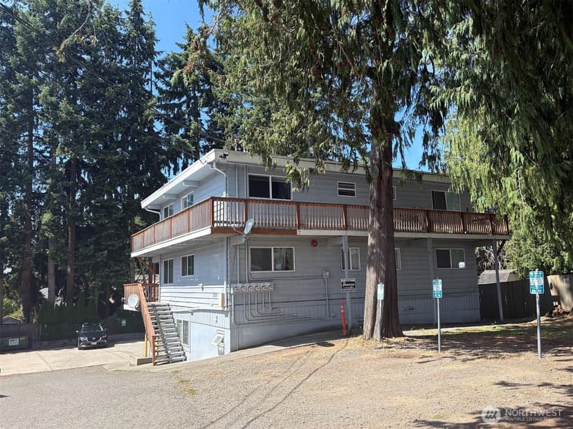 Property photo for 17816 44th Avenue W, Lynnwood photo 2