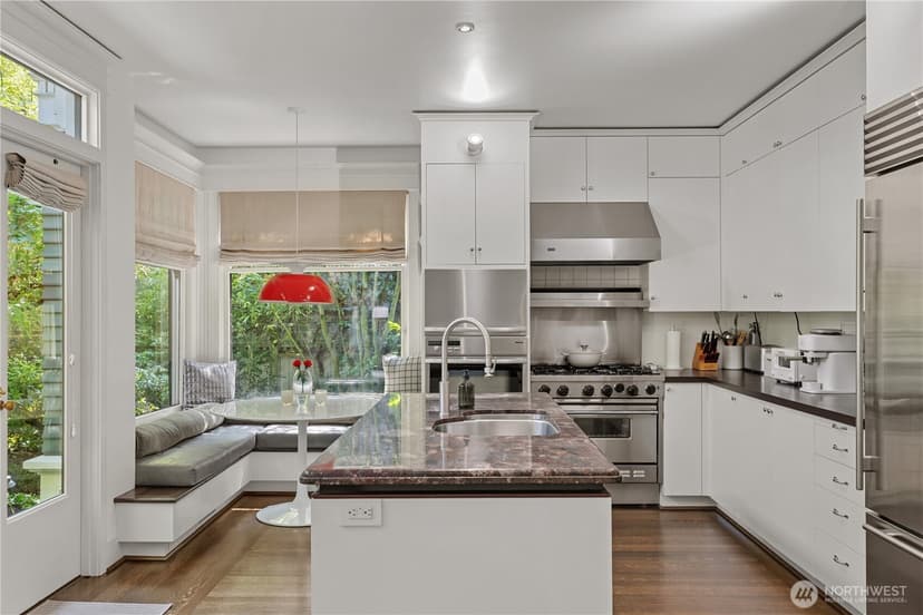 Property photo for 1108 Harvard Avenue E, Seattle photo 18