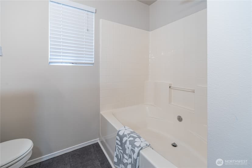 Property photo for 2032 NE Selsund Court, Poulsbo photo 16