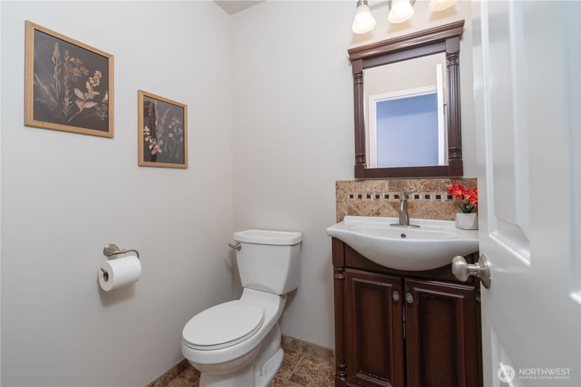 Property photo for 2032 NE Selsund Court, Poulsbo photo 17